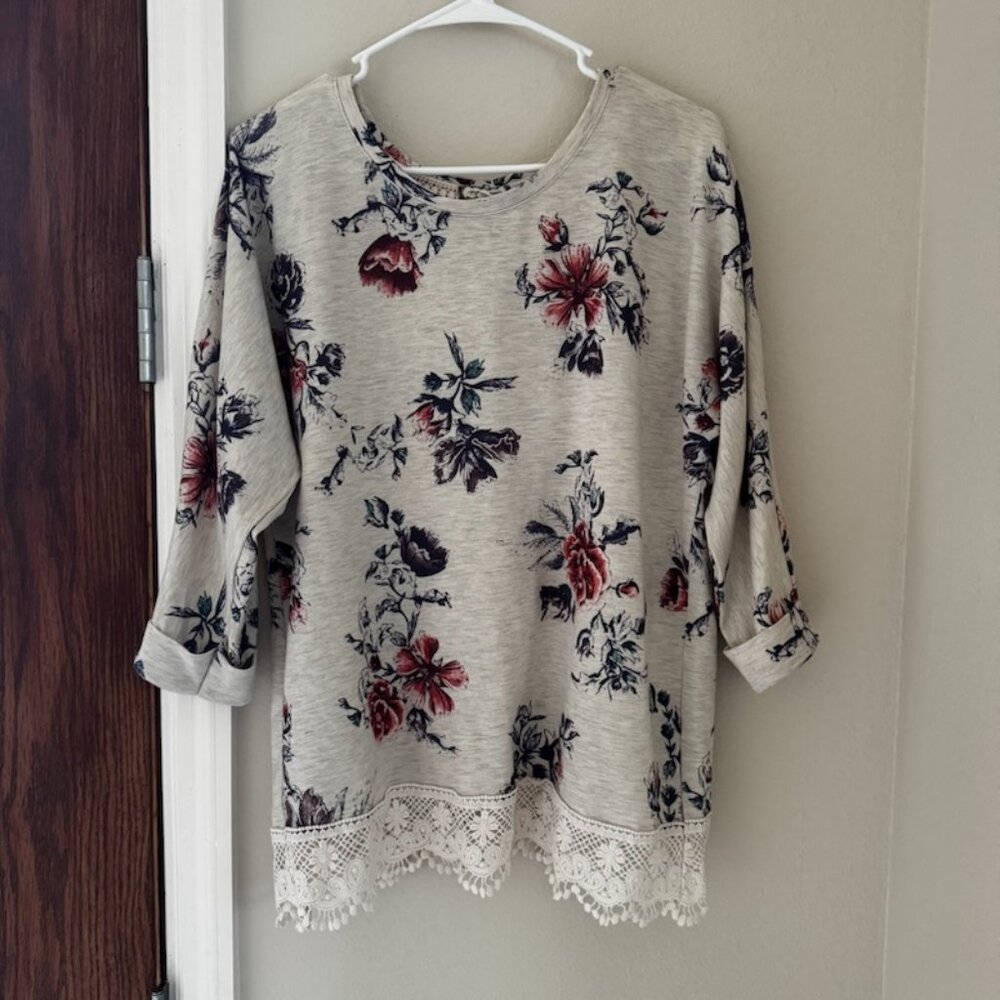 Women's Floral Top